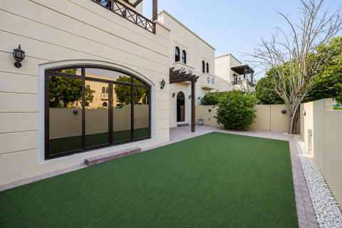 Willa do wynajęcia w Mudon, Dubai, ZEA 4 sypialnie, 322.22 mkw., nr 750630 - zdjęcie 2