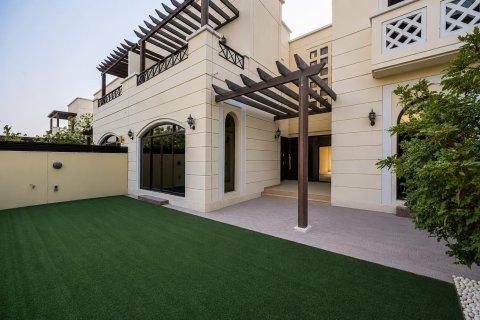 Vila v Mudon, Dubai, SAE 4 spálne, 322.22 m2 č. 750630