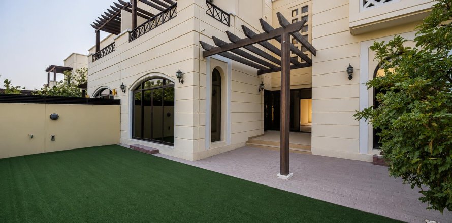 Willa w Mudon, Dubai, ZEA 4 sypialnie, 322.22 mkw. nr 750630
