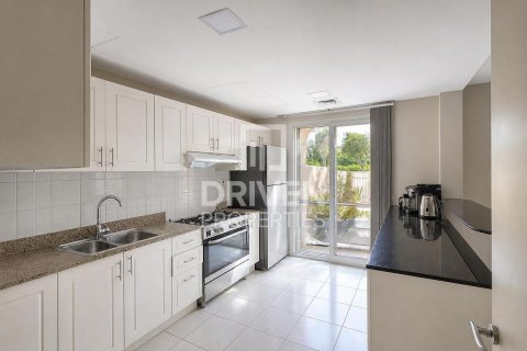 Adosado en alquiler en The Springs, Dubai, EAU 2 dormitorios, 172.52 m2 № 759726 - foto 15