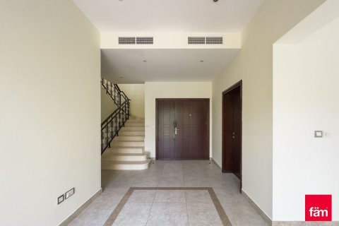 Kuća u nizu u gradu Dubai, UAE 4 spavaće sobe, 381.9 m2 Br. 669804 - Slika 12