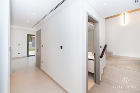 Vilă de închiriat în Dubai, EAU 4 dormitoare, 222.9 mp. №669149 - poză 6