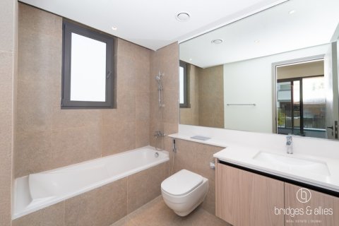 Vilă de închiriat în Dubai, EAU 4 dormitoare, 222.9 mp. №669149 - poză 13