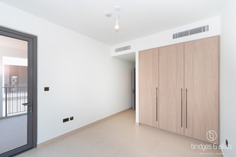 Vilă de închiriat în Dubai, EAU 4 dormitoare, 222.9 mp. №669149 - poză 18