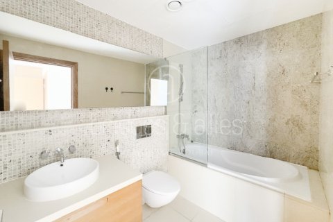 Lägenhet uthyres i Downtown Dubai (Downtown Burj Dubai), Dubai, UAE 2 sovrum, 131.3 kvm Nr. 669155 - fotografi 15