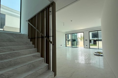 Villa sa Dubai, UAE 4 silid-tulugan, 432 sq.m. № 669153 - larawan 1