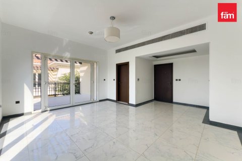 Villa til salg i Dubai, UAE 4 soveværelser, 391 kvm № 686301 - foto 12