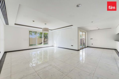 Villa til salg i Dubai, UAE 4 soveværelser, 391 kvm № 686301 - foto 15