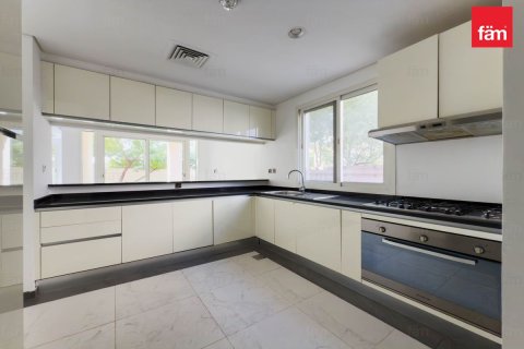 Villa til salg i Dubai, UAE 4 soveværelser, 391 kvm № 686301 - foto 24