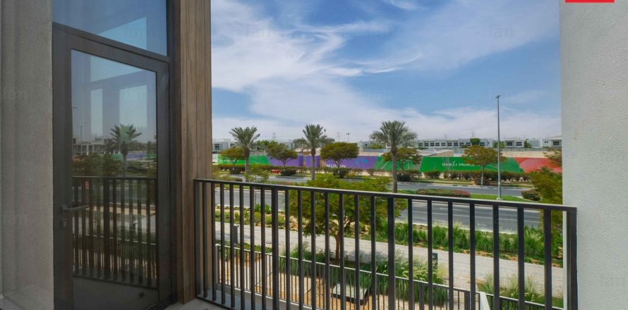 Villa a Dubai, EAU 3 camere da letto, 168 mq. № 686303