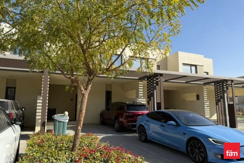 Vila u Dubai, UAE 3 spavaćih soba, 144.4 m2 Br. 719944 - fotografija 3