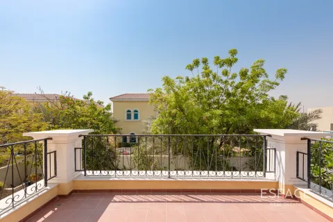 Villa sa Dubai, UAE 3 silid-tulugan, 328 sq.m. № 678679 - larawan 13