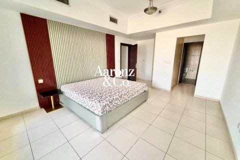 Apartment in Jumeirah Lake Towers, Dubai, UAE 3 bedrooms, 177 sq.m. № 754879 - photo 11
