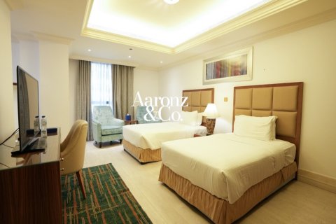 Apartment in Jumeirah Beach Residence, Dubai, UAE 4 bedrooms, 638 sq.m. № 754874 - photo 6