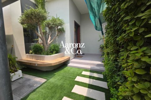 Townhouse sa Al Furjan, Dubai, UAE 3 silid-tulugan, 238 sq.m. № 754878 - larawan 9