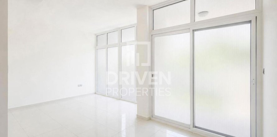 Kaupunkipientalo Dubai, Arabiemiraatit 3 makuuhuonetta, 157.94 m2 № 754100