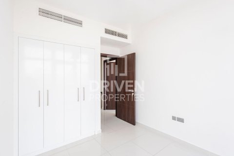 Kaupunkipientalo Dubai, Arabiemiraatit 3 makuuhuonetta, 157.94 m2 № 754100 - kuva 9