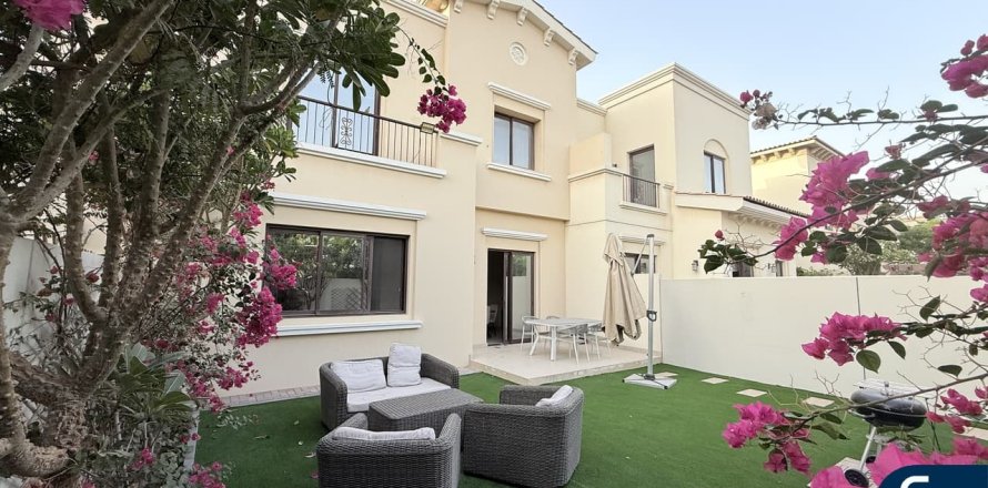 Вилла в Рим, Дубай, ОАЭ 3 спальни, 243м2 № 668099