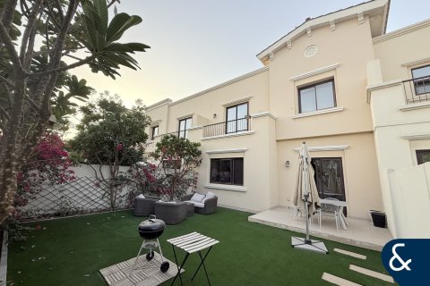 Üürile anda villa asukohaga Reem, Dubai, AÜE: 3 magamistoaga, 243 m² Nr 668099 - pilt 2