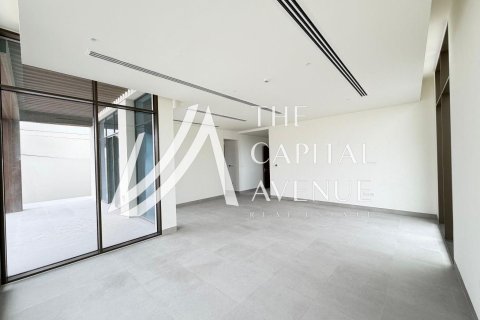 Villa in Abu Dhabi, VAE: 4 Schlafzimmer, 1007.35 m2 Nr. 739436