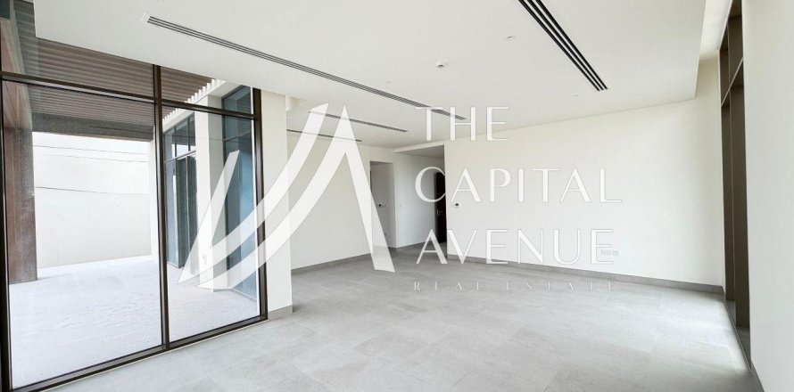 Villa Abu Dhabijā, AAE 4 istabas, 1007.35 m2 Nr. 739436