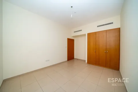 Villa in Al Furjan, Dubai, UAE 3 bedrooms, 283 sq.m. № 738125 - photo 7