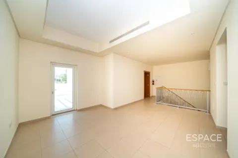 Villa in Al Furjan, Dubai, UAE 3 bedrooms, 283 sq.m. № 738125 - photo 10