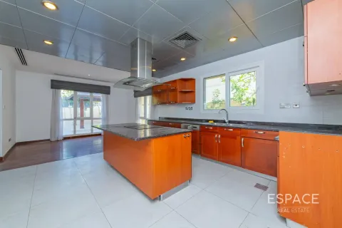 Meadows, Dubai, BAE’de kiralık villa 5 yatak odası, 369 m&sup2; No 738140 - fotoğraf 3