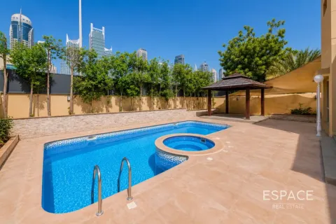 Meadows, Dubai, BAE’de kiralık villa 5 yatak odası, 369 m&sup2; No 738140 - fotoğraf 1