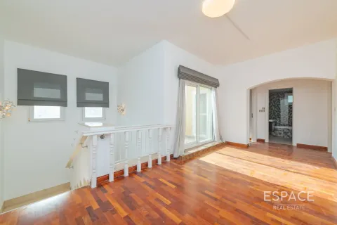 Meadows, Dubai, BAE’de kiralık villa 5 yatak odası, 369 m&sup2; No 738140 - fotoğraf 4
