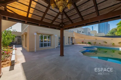 Meadows, Dubai, BAE’de kiralık villa 5 yatak odası, 369 m&sup2; No 738140 - fotoğraf 16