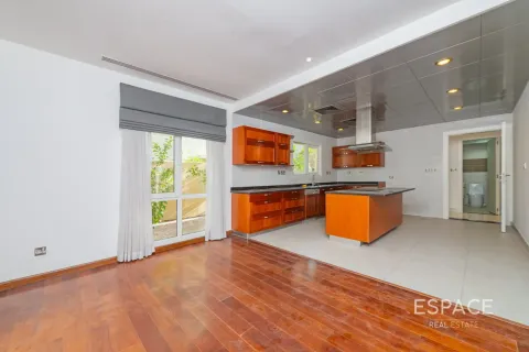 Meadows, Dubai, BAE’de kiralık villa 5 yatak odası, 369 m&sup2; No 738140 - fotoğraf 6