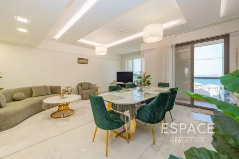 Apartment in Jumeirah Beach Residence, Dubai, UAE 3 bedrooms, 175 sq.m. № 738127 - photo 3