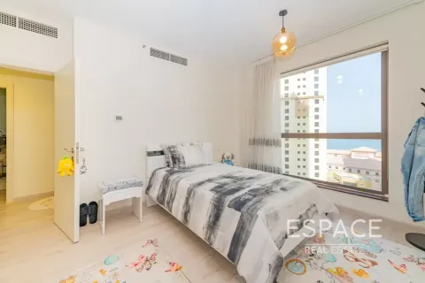 Apartment in Jumeirah Beach Residence, Dubai, UAE 3 bedrooms, 175 sq.m. № 738127 - photo 8