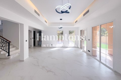 Vila v Arabian Ranches 2, Dubai, SAE 4 spálne, 558.48917159 m2 č. 659861 - Fotografia 13