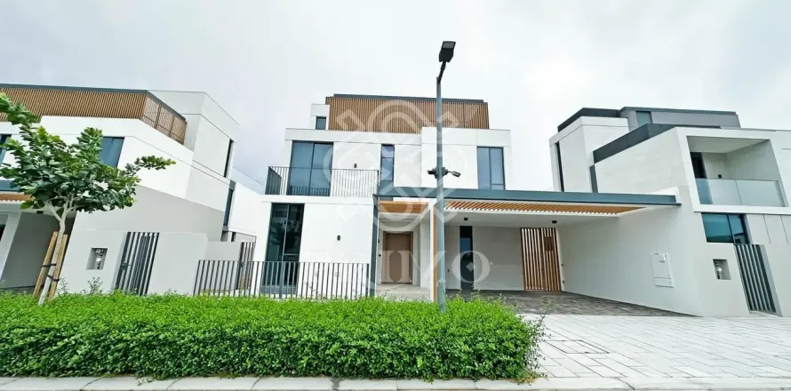 Villa in Palm Jumeirah, Dubai, VAE 4 slaapkamers, 453 vr.m. nr 718276