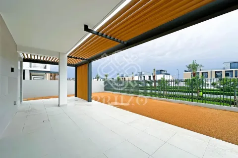 Villa te huur in Palm Jumeirah, Dubai, VAE 4 slaapkamers, 453 vr.m., nr 718276 - foto 4