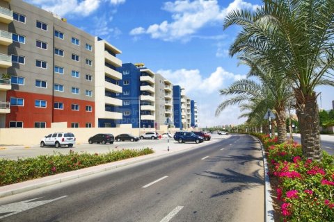 Al Reef, Abu Dhabi, संयुक्त अरब अमीरात में अपार्टमेंट, 2 बेडरूम, 114.9 वर्ग मीटर, संख्या 730977 - फ़ोटो 13