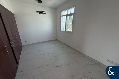 Huvila Arabian Ranches, Dubai, Arabiemiraatit 2 makuuhuonetta, 255 m2 № 684853 - kuva 6