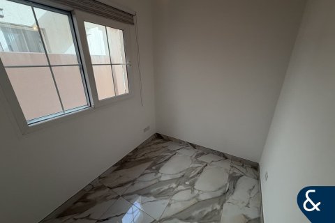 Huvila Arabian Ranches, Dubai, Arabiemiraatit 2 makuuhuonetta, 255 m2 № 684853 - kuva 5