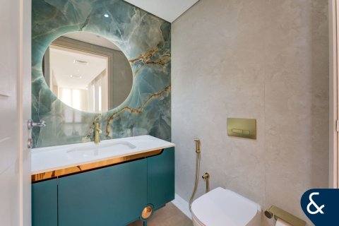 Villa en alquiler en Emirates Hills, Dubai, EAU 6 dormitorios, 650 m2 № 684855 - foto 12