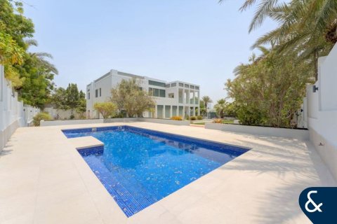 Villa en alquiler en Emirates Hills, Dubai, EAU 6 dormitorios, 650 m2 № 684855 - foto 2