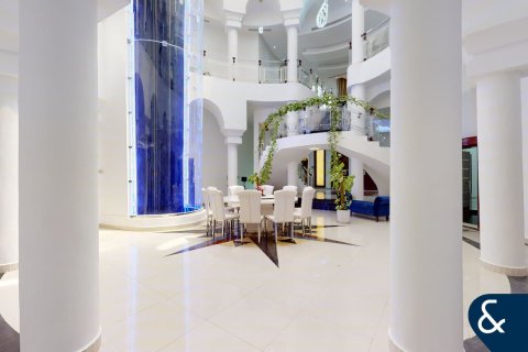 Willa do wynajęcia w Emirates Hills, Dubai, ZEA 8 sypialnie, 1486 mkw., nr 684858 - zdjęcie 6