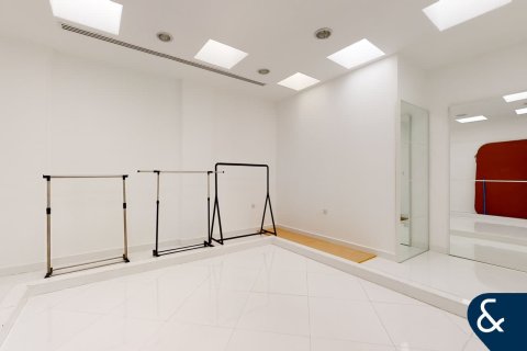 Willa do wynajęcia w Emirates Hills, Dubai, ZEA 8 sypialnie, 1486 mkw., nr 684858 - zdjęcie 28