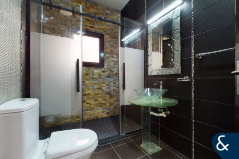 Willa do wynajęcia w Emirates Hills, Dubai, ZEA 8 sypialnie, 1486 mkw., nr 684858 - zdjęcie 21