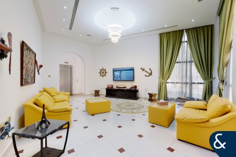 Willa do wynajęcia w Emirates Hills, Dubai, ZEA 8 sypialnie, 1486 mkw., nr 684858 - zdjęcie 13
