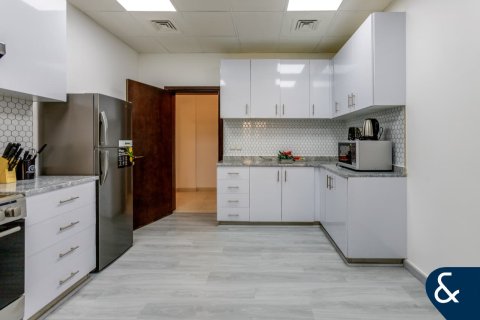 Vila v The Villa, Dubai, SAE 5 ložnice, 706 m² Č.: 684856 - fotografie 15