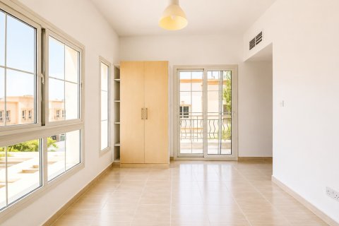 Villa in The Springs, Dubai, VAE: 2 Schlafzimmer, 301.38 m2 Nr. 757518