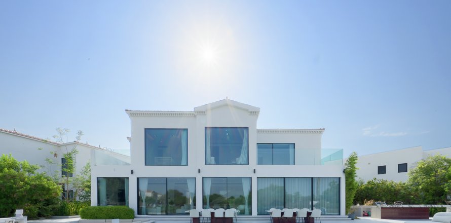 Villa en Jumeirah Islands, Dubai, EAU 5 dormitorios, 585.29 m² № 757514