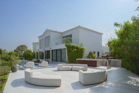 Villa en alquiler en Jumeirah Islands, Dubai, EAU 5 dormitorios, 585.29 m2 № 757514 - foto 3